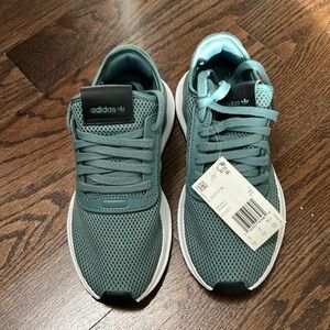 Adidas U_Path sneaker.